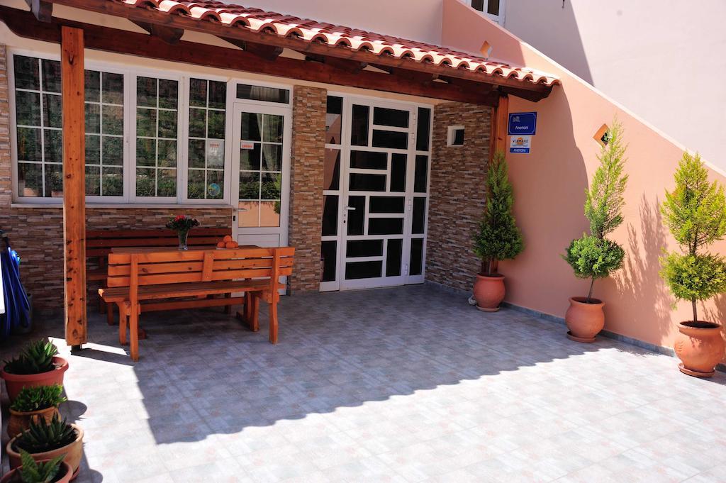 פלאקיאס Anemoni Studios מראה חיצוני תמונה